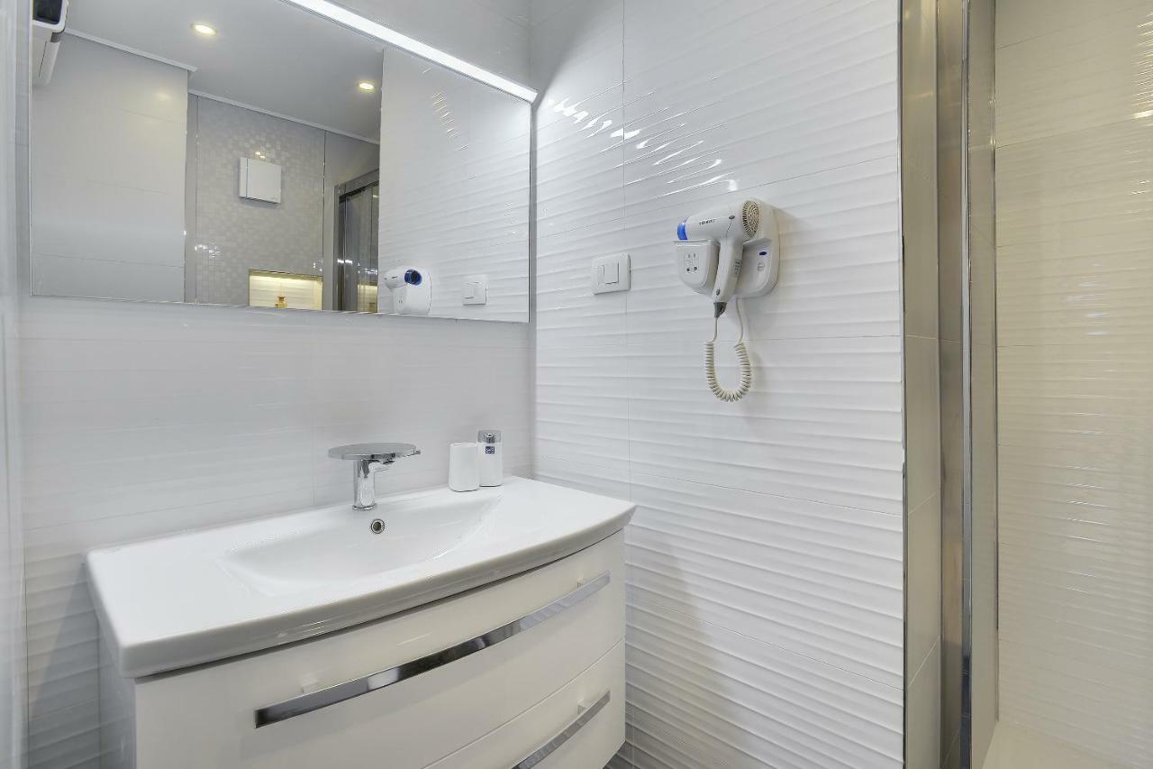 Apartments Zanetti 2 Pula Exterior photo